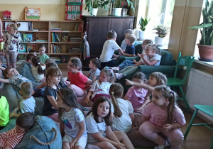 Przedszkolaki w bibliotece