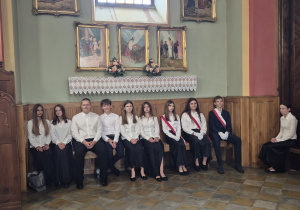 Uczniowie naszej szkoły podczas uroczystości religijnej